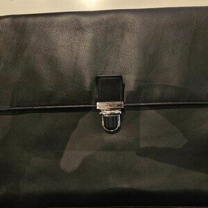 Sleek Black Leather Laptop Folio